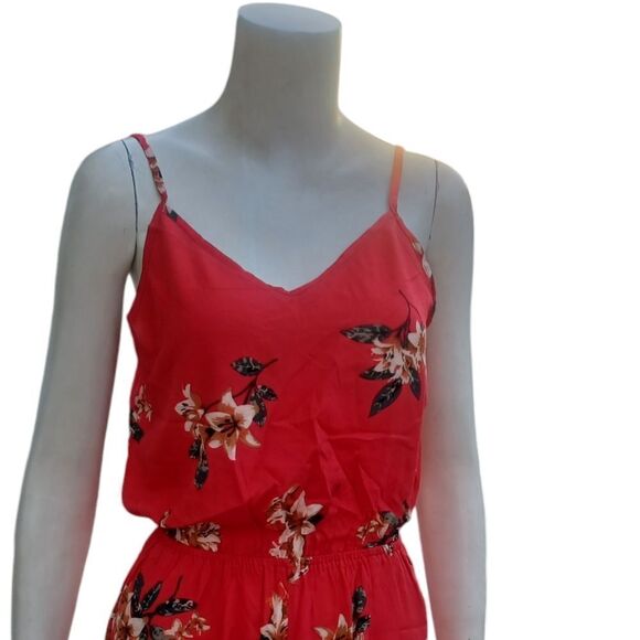 418133....Red Mimi Chica Floral Jumpsuit Size XS - Picture 7 of 8